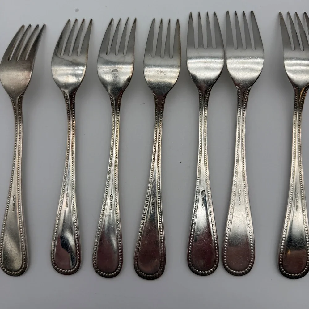 International Silver Stainless Flatware Set 27pc Beaded Pattern Korea Glossy